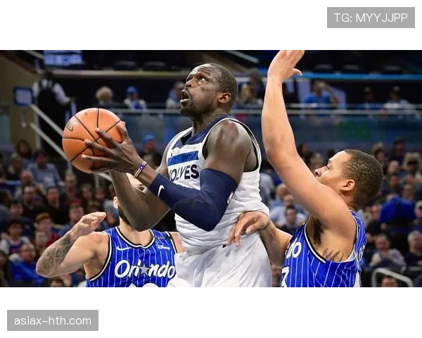 卢尔·邓无球跑动牵制防线，3D价值在季后赛体系中凸显